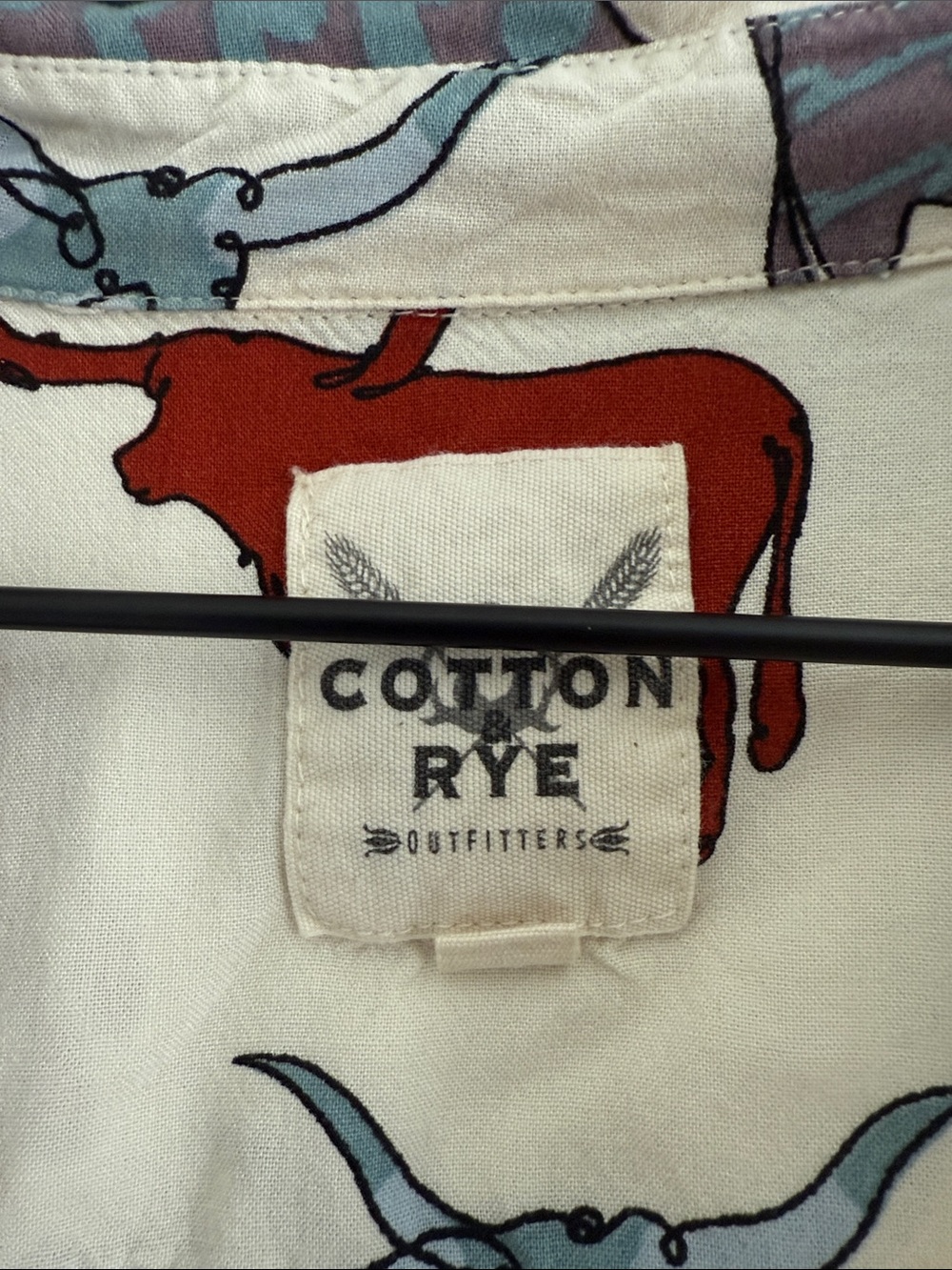 Cotton On Cream Short-Sleeve Button Front Blouse with Red & Blue Print - Picture 3 of 4